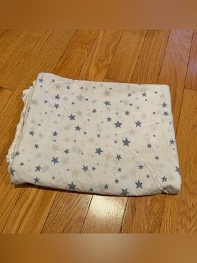 Pottery barn kids Shining Star Glow-in-the-Dark Cotton twin flat Sheet